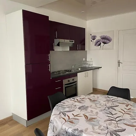 Apartman En Duplex, 1e Etage, Proche Commodites