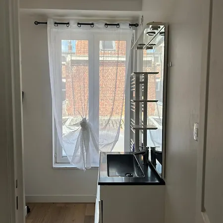 En Duplex, 1e Etage, Proche Commodites Apartman *