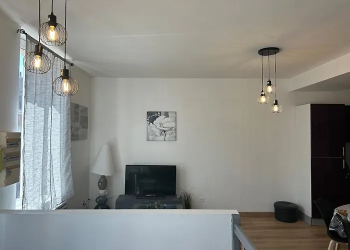 En Duplex, 1e étage, Proche Commodités